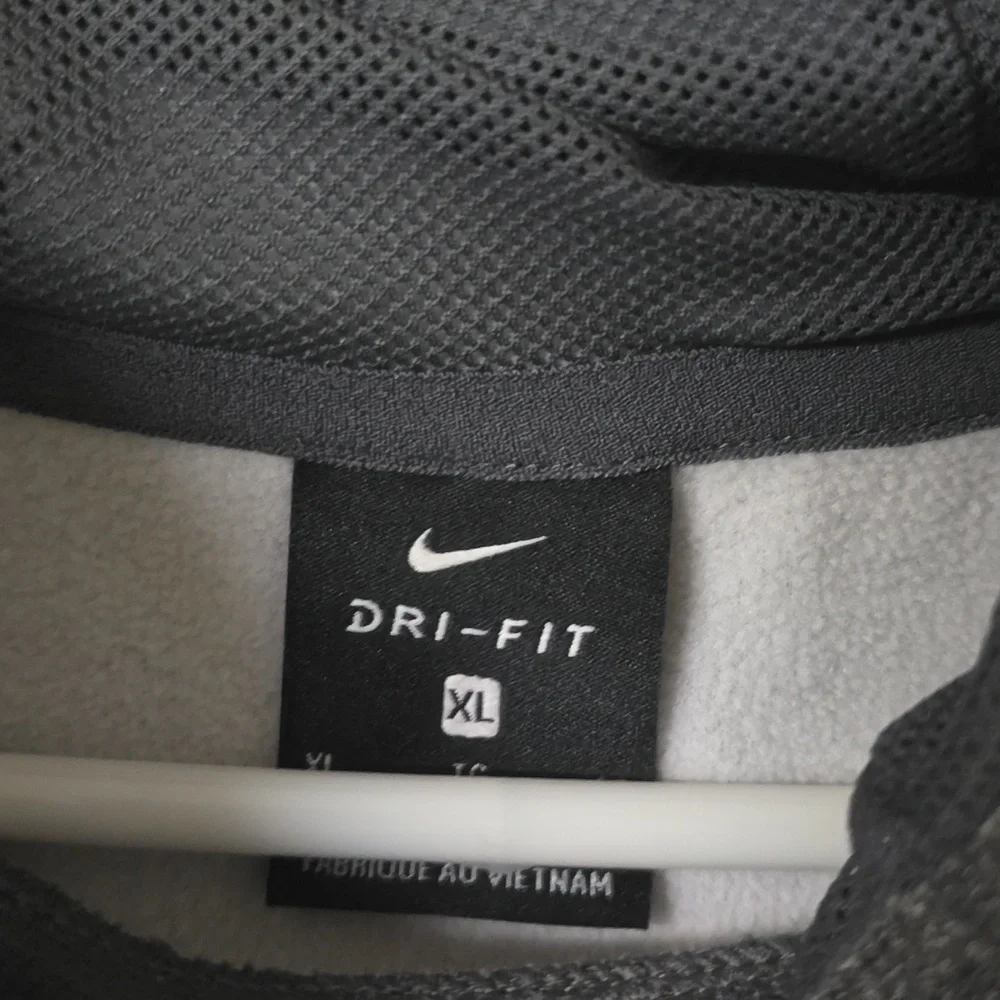 Women's XL Nike sweatshirt. - Picture 3 of 3